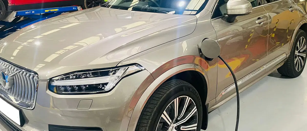Electric, hybrid and aluminium cars