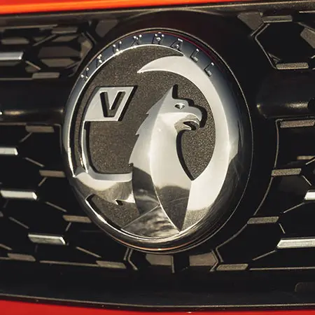 Vauxhall approved repairer logo