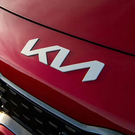 Kia approved repairer logo