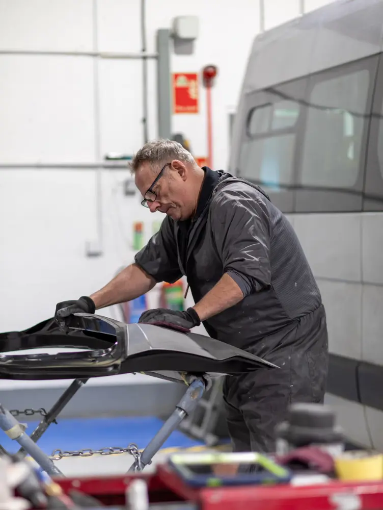Accident repairs and claim handling: Repair Gallery (photo 4)