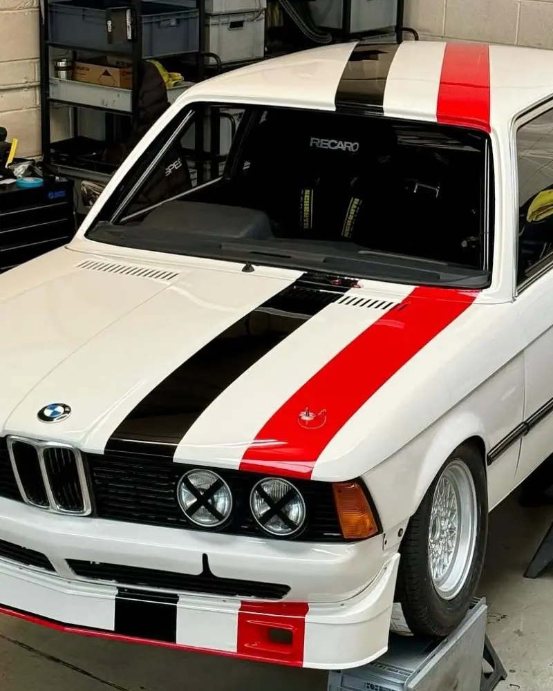 Classic car and vehicle restoration: Restoration Gallery (photo 3)